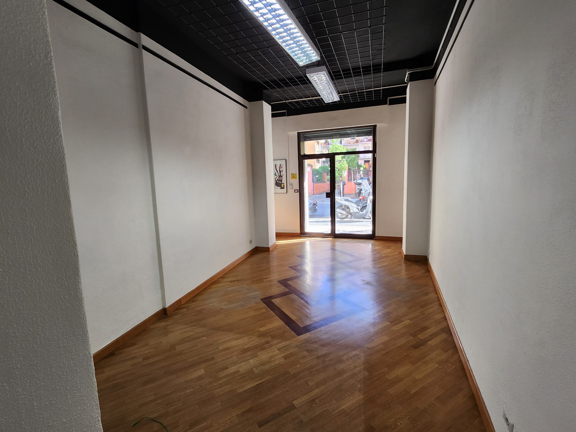 locale commerciale - negozio in affitto ROMA Trieste - Africano Via Lucrino  a