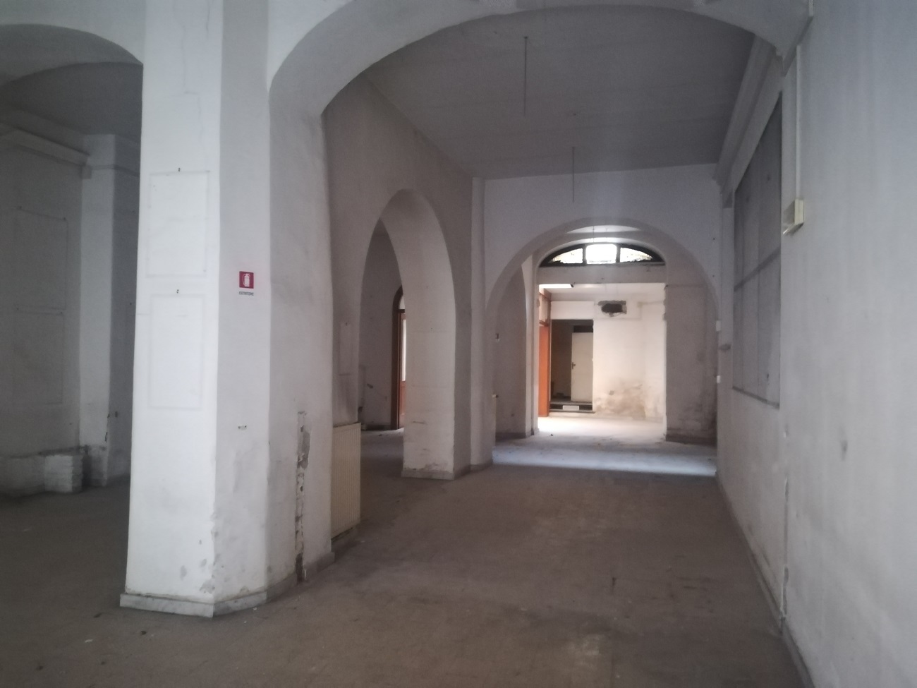 commerciale in vendita a  zona trastevere