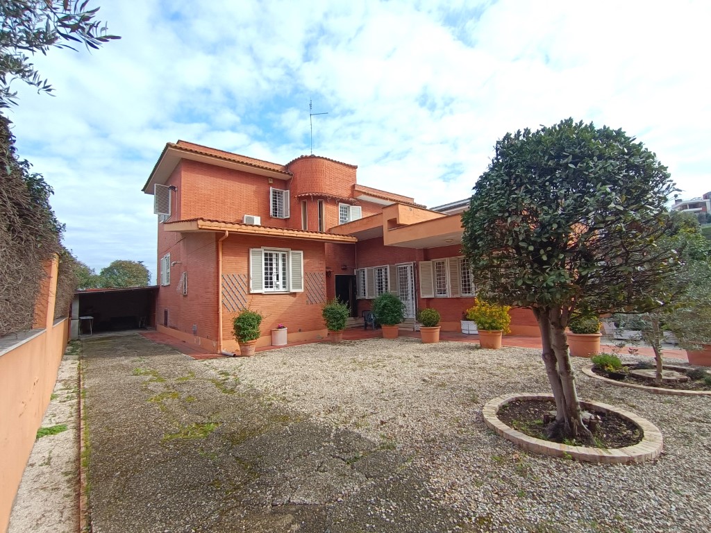 villa  in vendita a roma zona fidene 