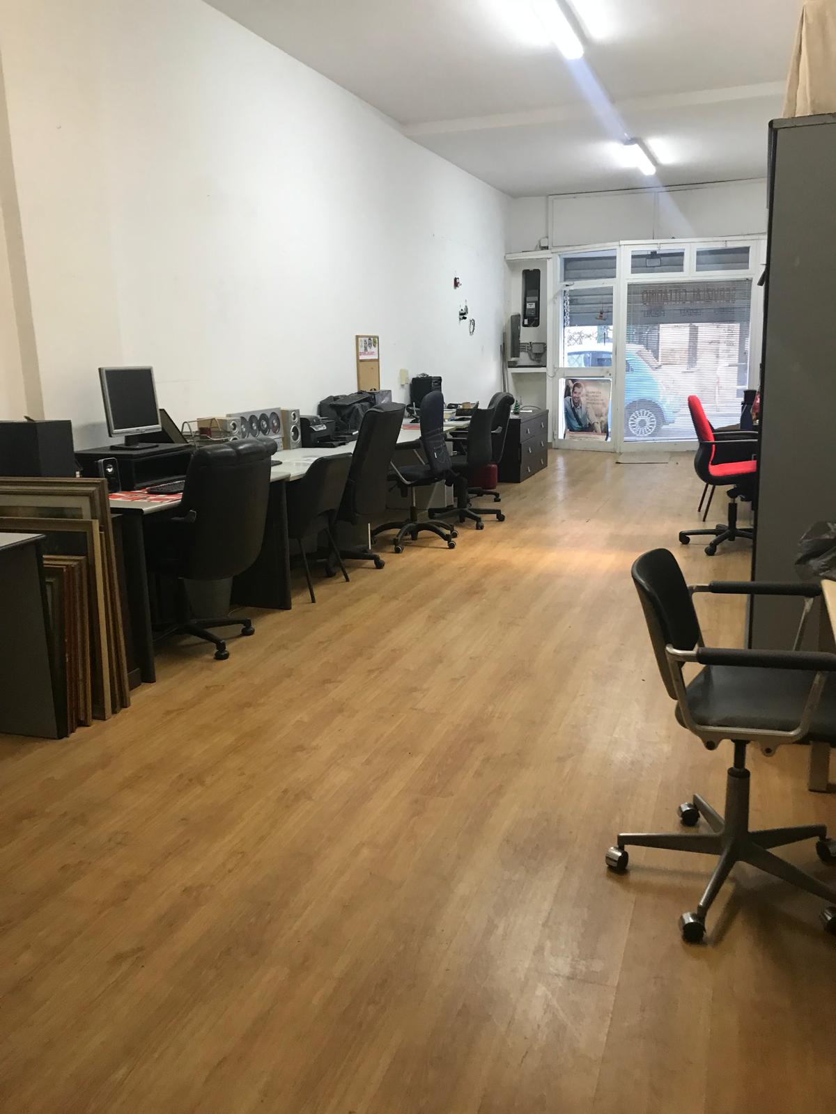 locale commerciale in affitto a  zona monte mario alto